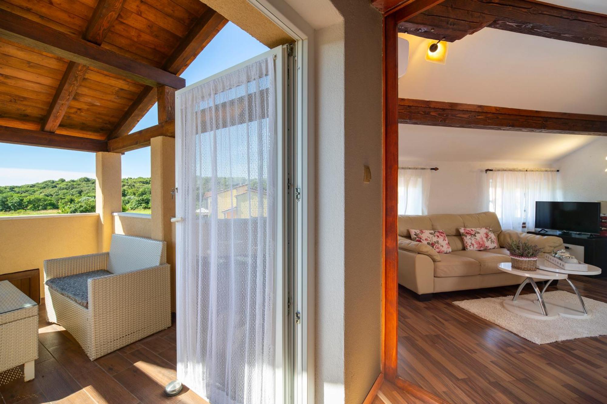 Apartman Viki Stinjan PUY Exterior foto