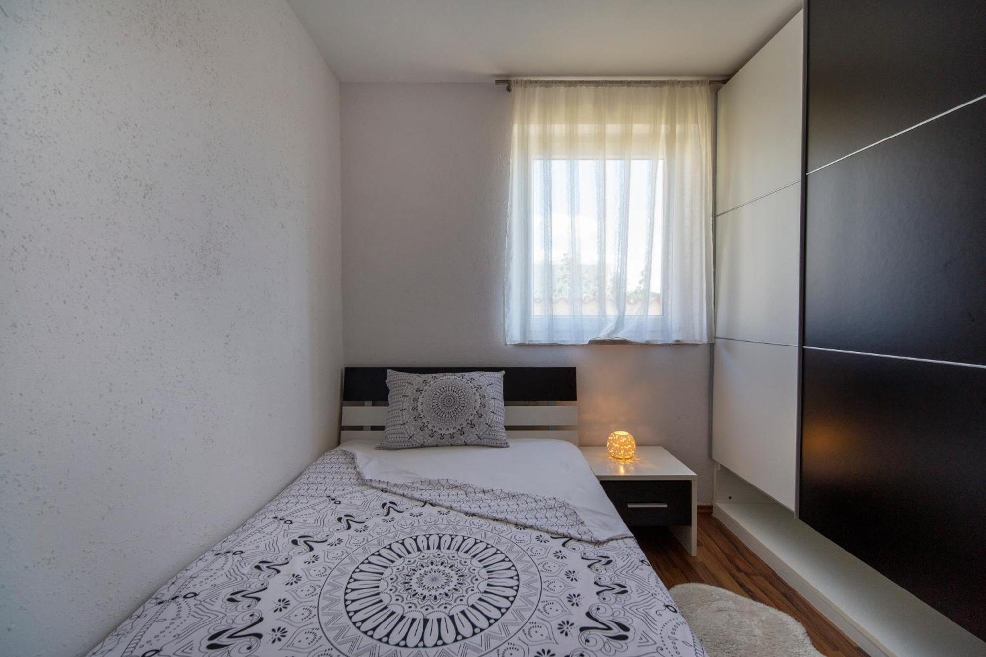 Apartman Viki Stinjan PUY Exterior foto