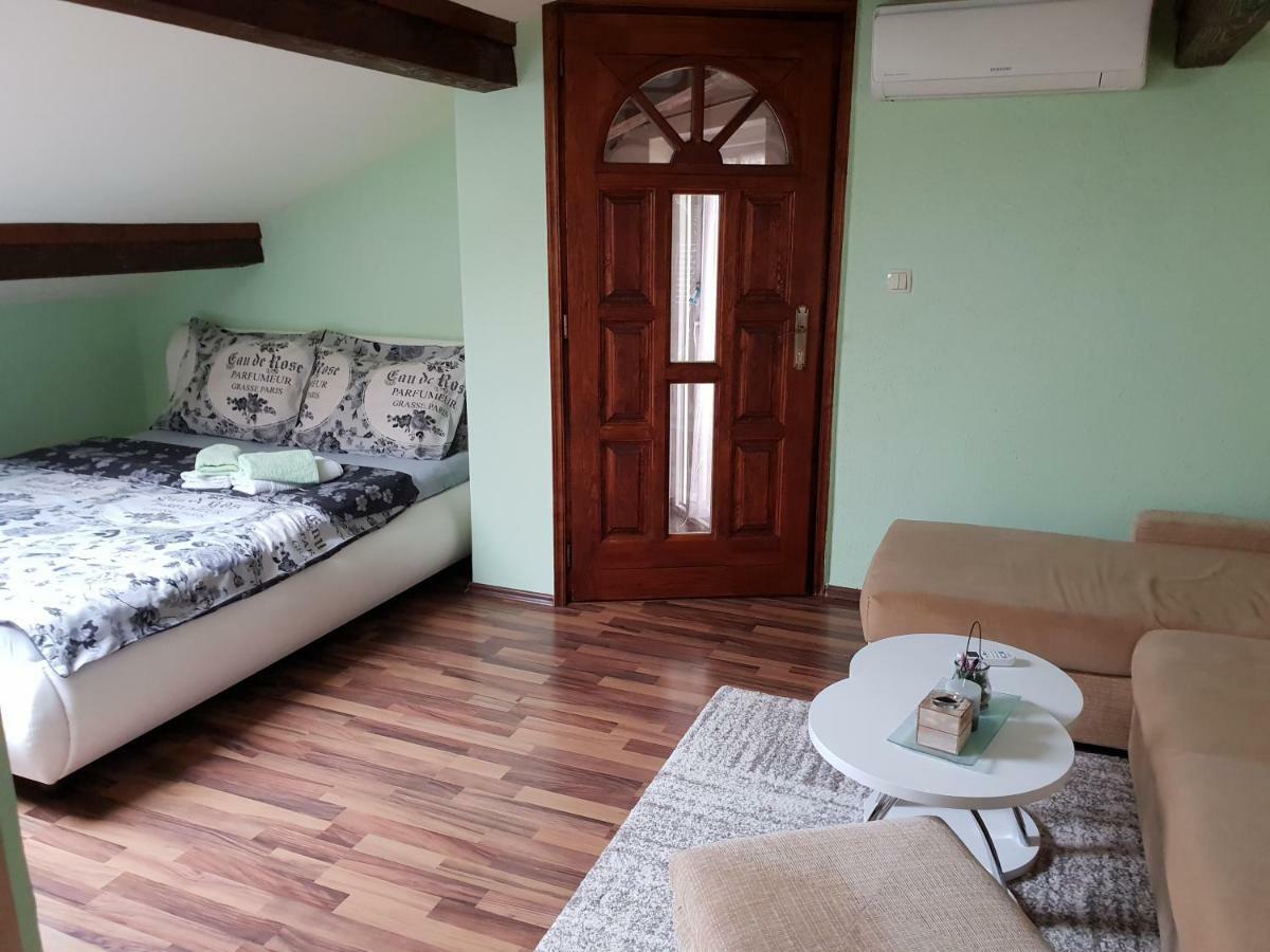 Apartman Viki Stinjan PUY Exterior foto